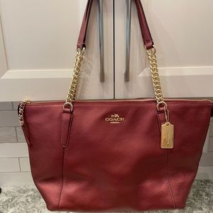 COACH HANDBAG - BRAND NEW!